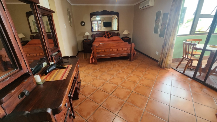 7 Bedroom Property for Sale in Bayview Western Cape